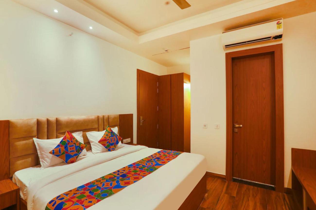 Hotel Swarn Bhoomi Kanpur Luaran gambar