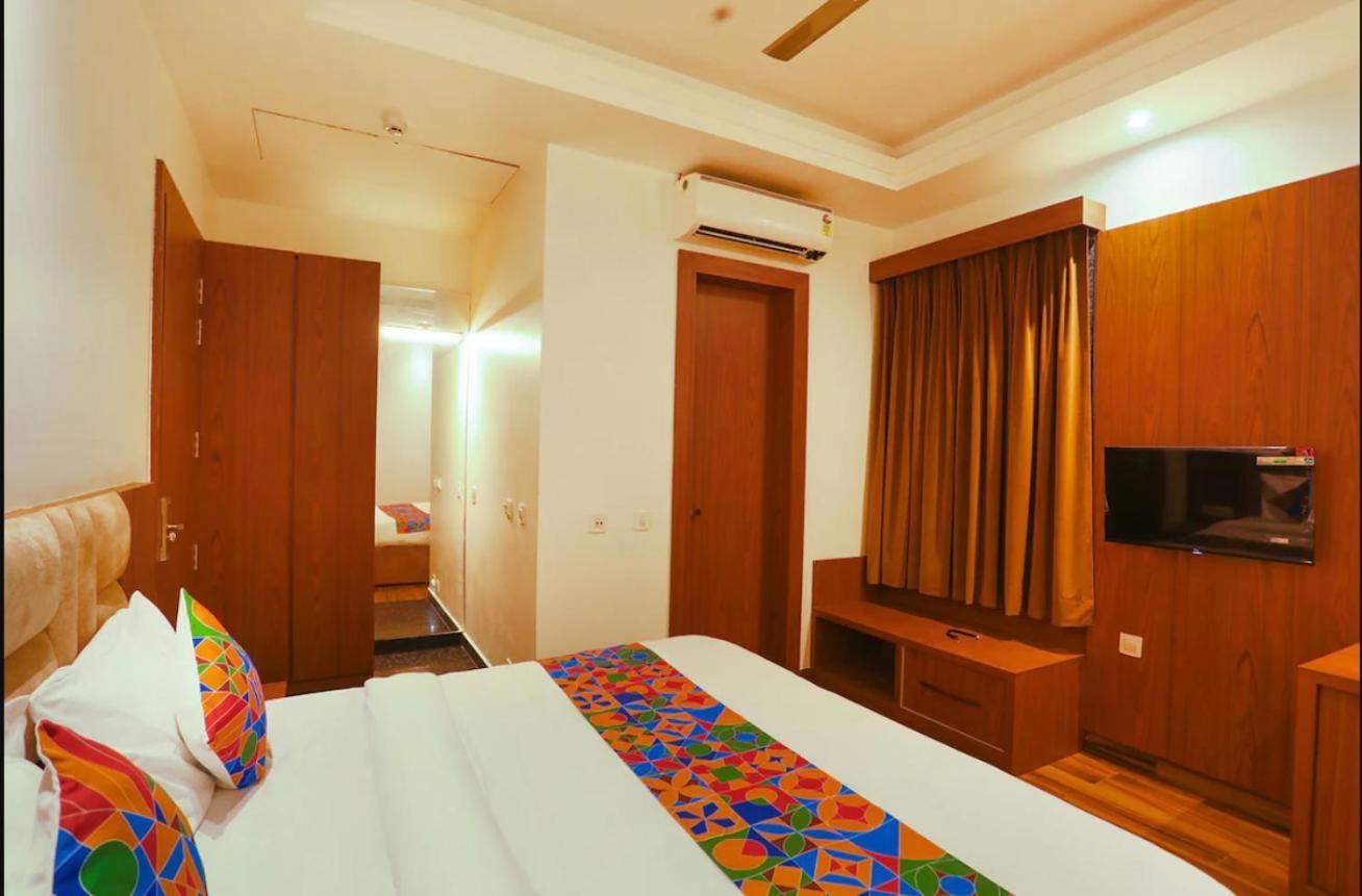Hotel Swarn Bhoomi Kanpur Luaran gambar